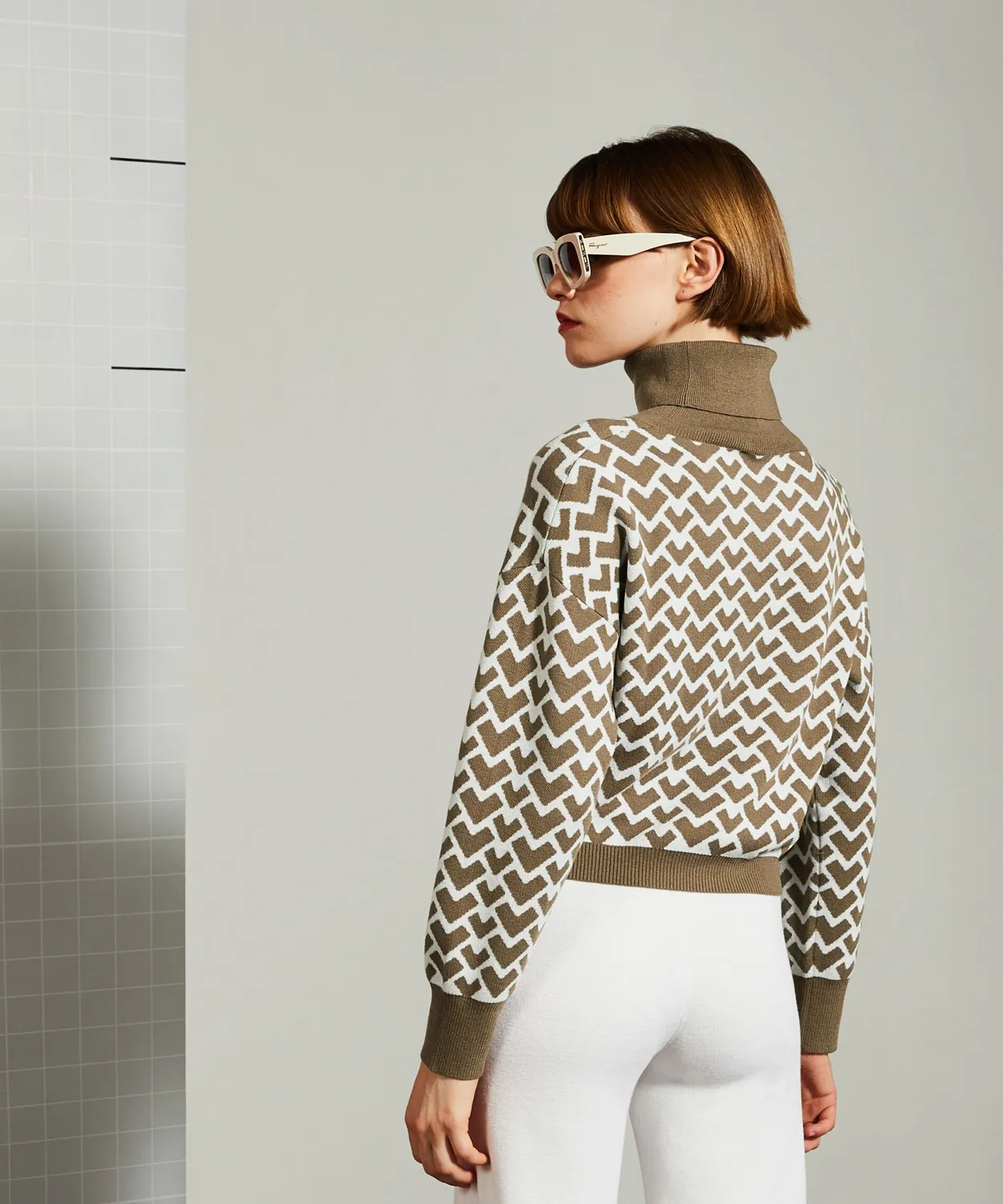 Rodier maglione corto donna jacquard cammello collo alto