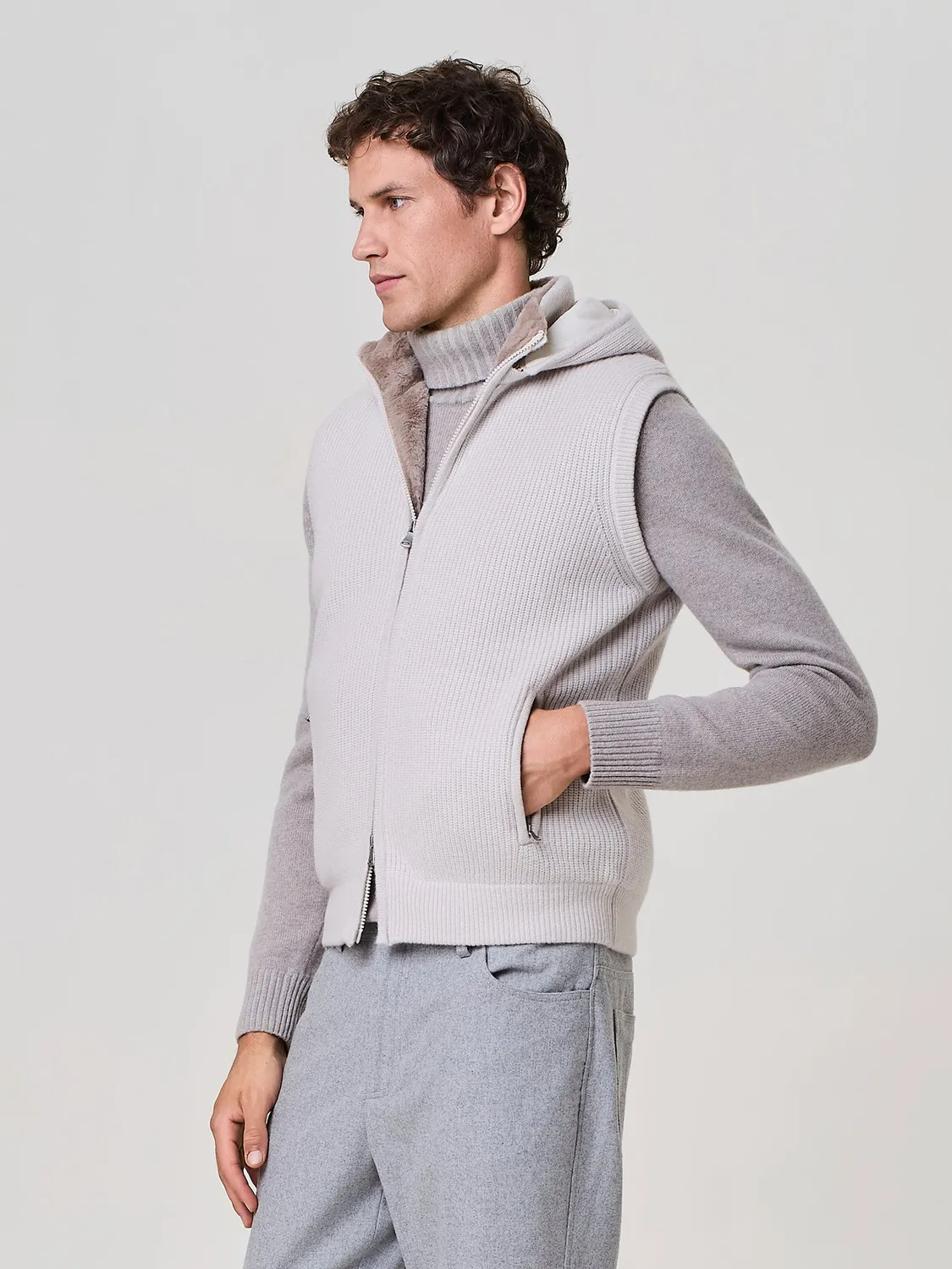 Paul Taylor Smanicato Gilet Lana Angora Burro