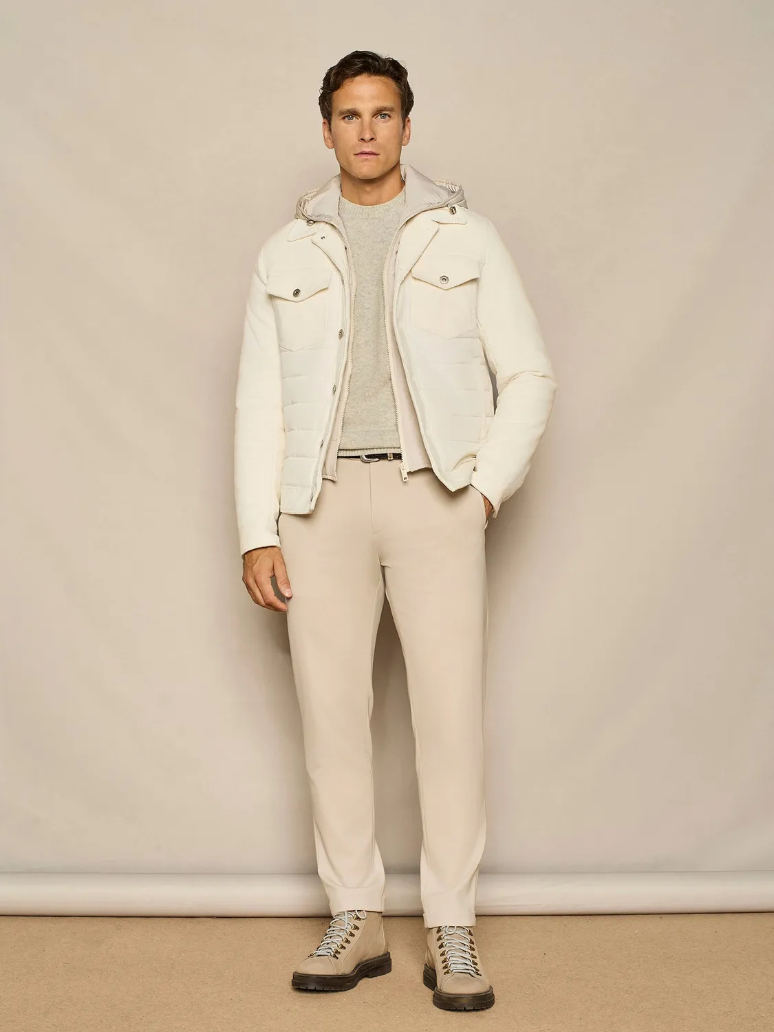 Paul Taylor Leisure Fit pantalone jersey beige con risvolto