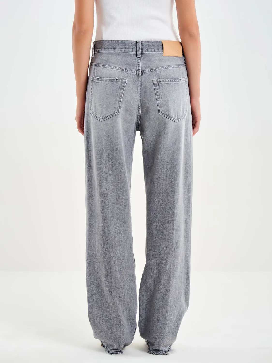 Vicolo Adriana jeans relaxed grigio con rotture
