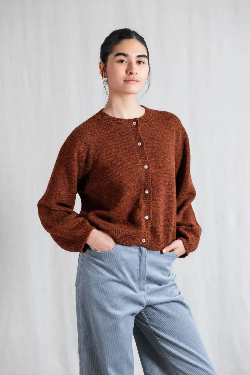Jyoti Fair Works Sullana cardigan marrone baby alpaca