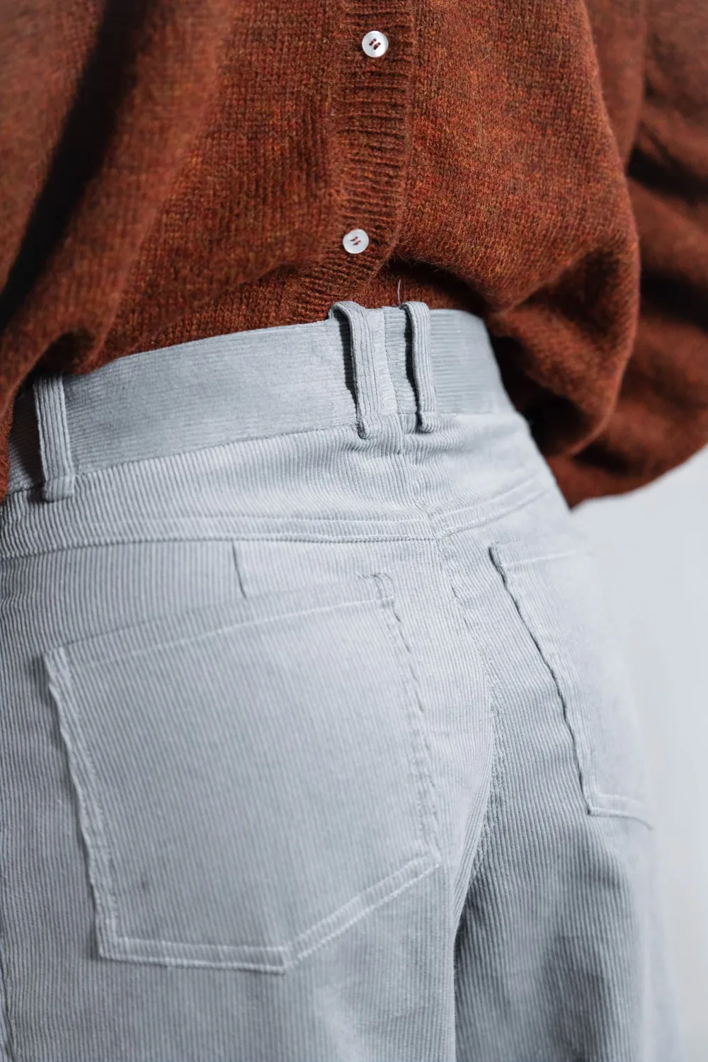 Jyoti Tushar pantaloni velluto cotone mist