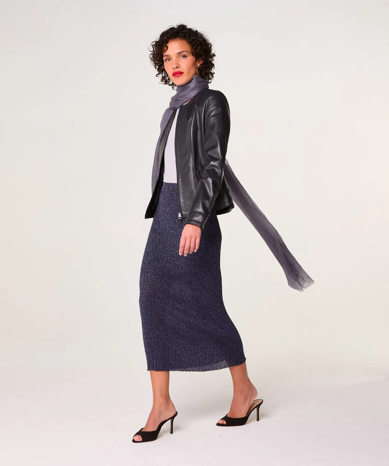 Rodier giacca corta in pelle con zip blu notte agnello