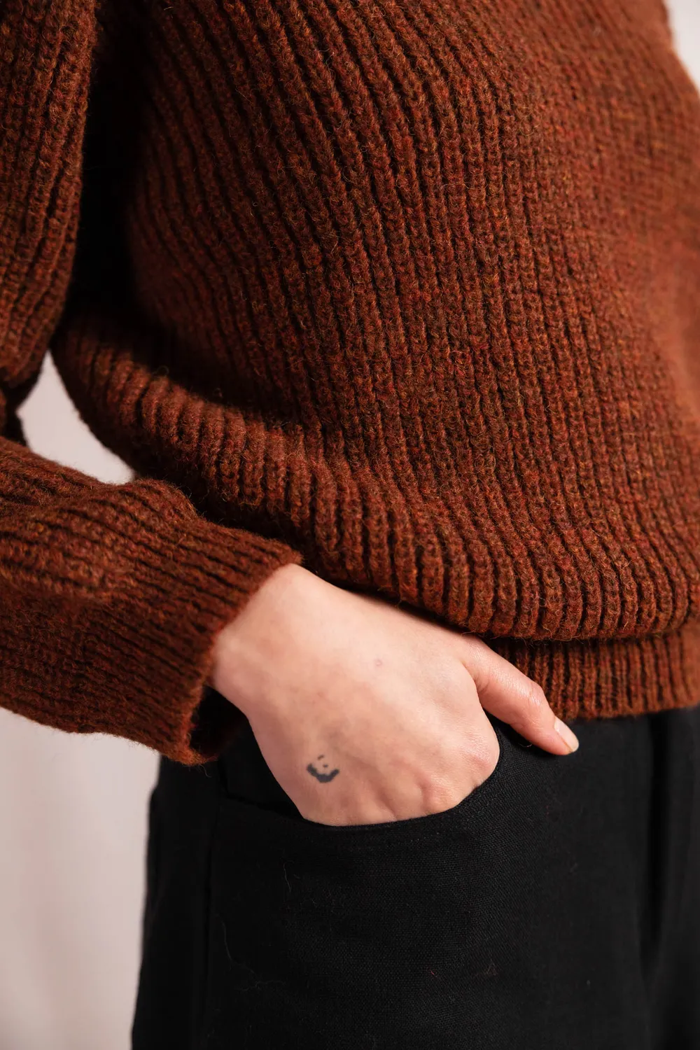Jyoti Fair Works Sabeti Chestnut maglione dolcevita alpaca