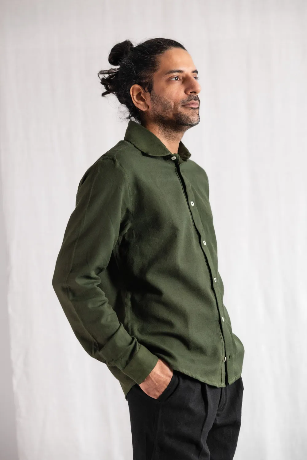 Jyoti Himat camicia uomo cotone verde oliva