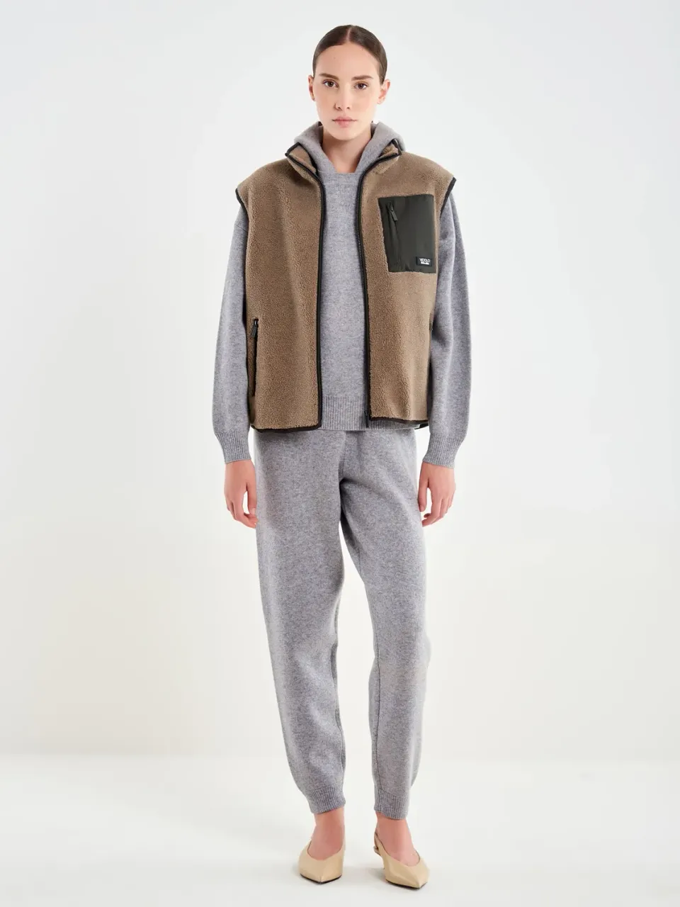 Vicolo Gilet Tessuto Teddy tortora collo alto