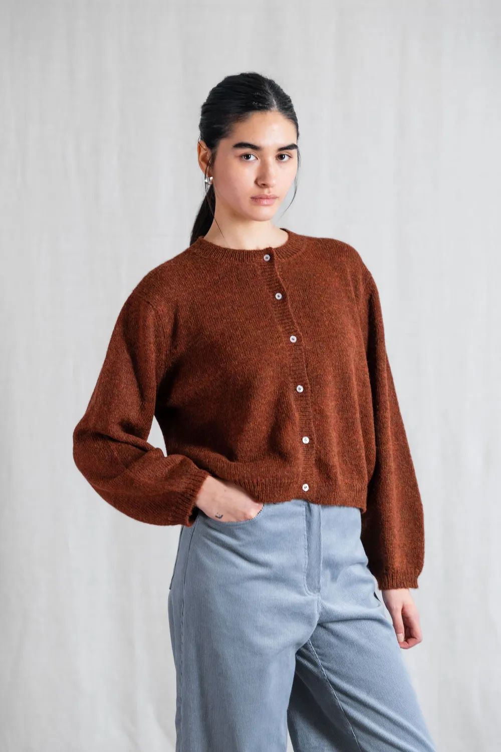 Jyoti Fair Works Sullana cardigan marrone baby alpaca