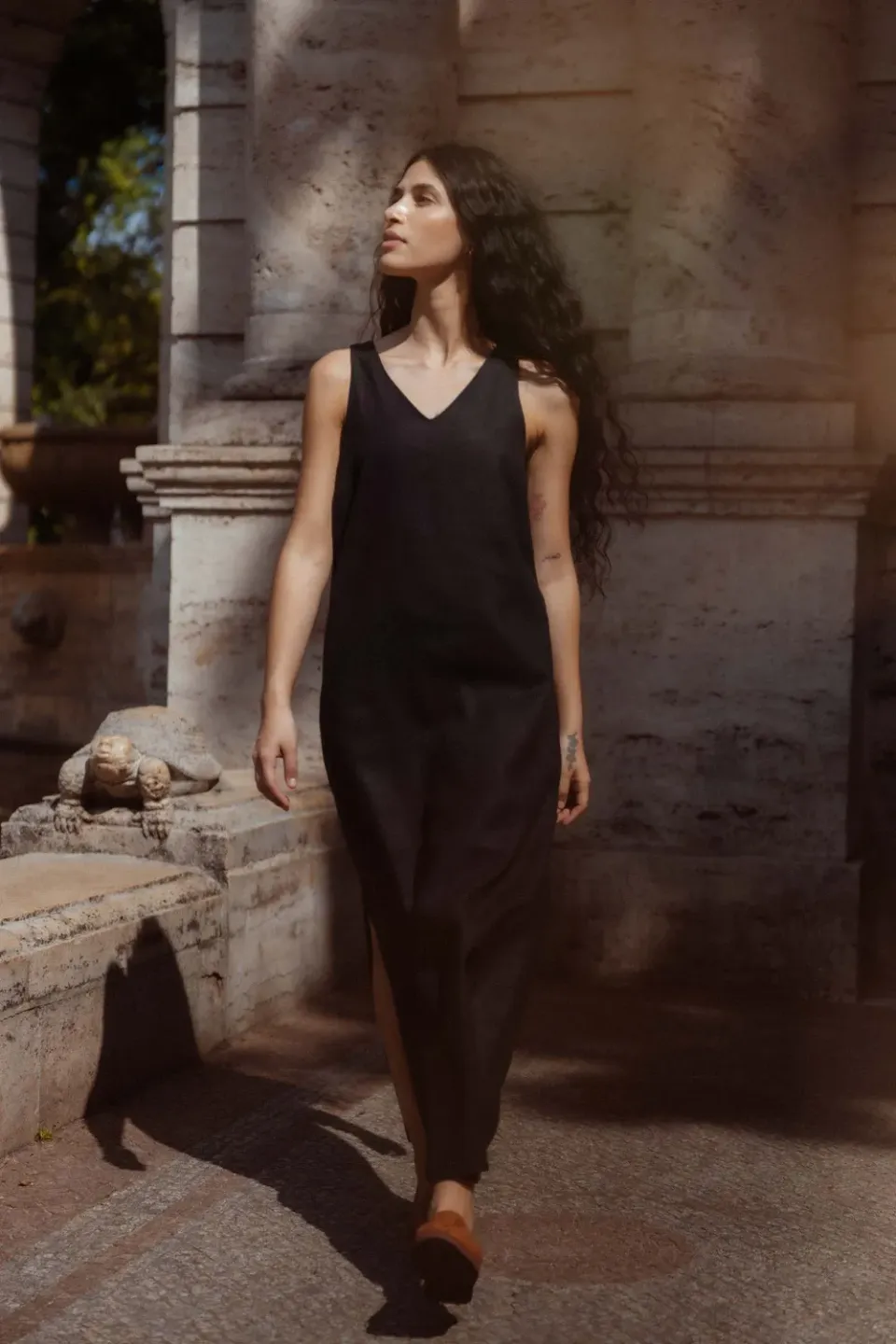 Jyoti Arohi abito midi canapa nero