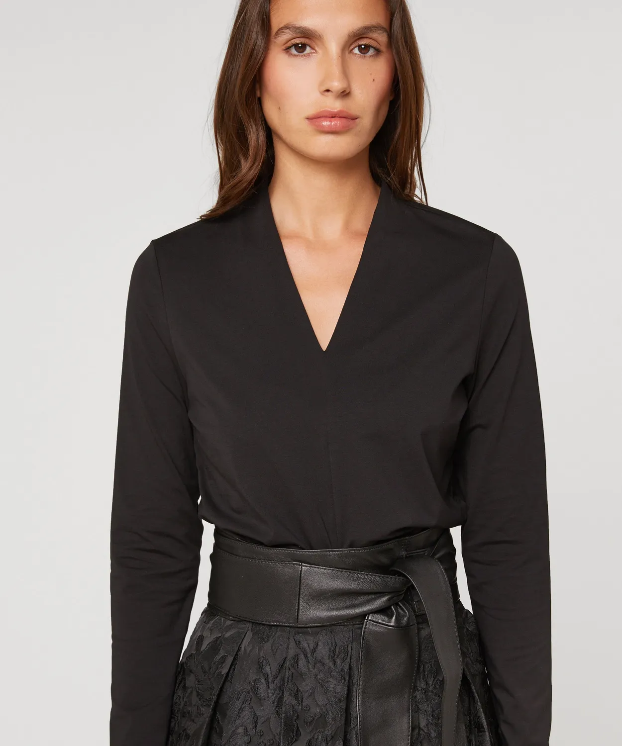 Rodier T-Shirt Scollo a V Nera Maniche Lunghe