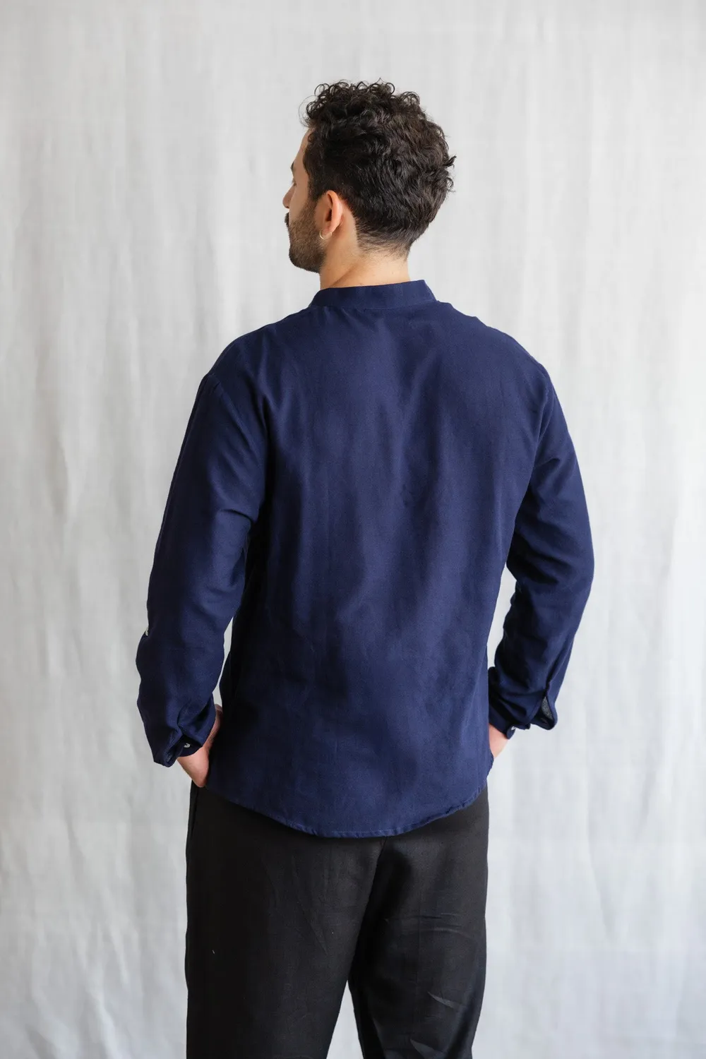 Jyoti Tanu tunica blu in cotone a collo coreano