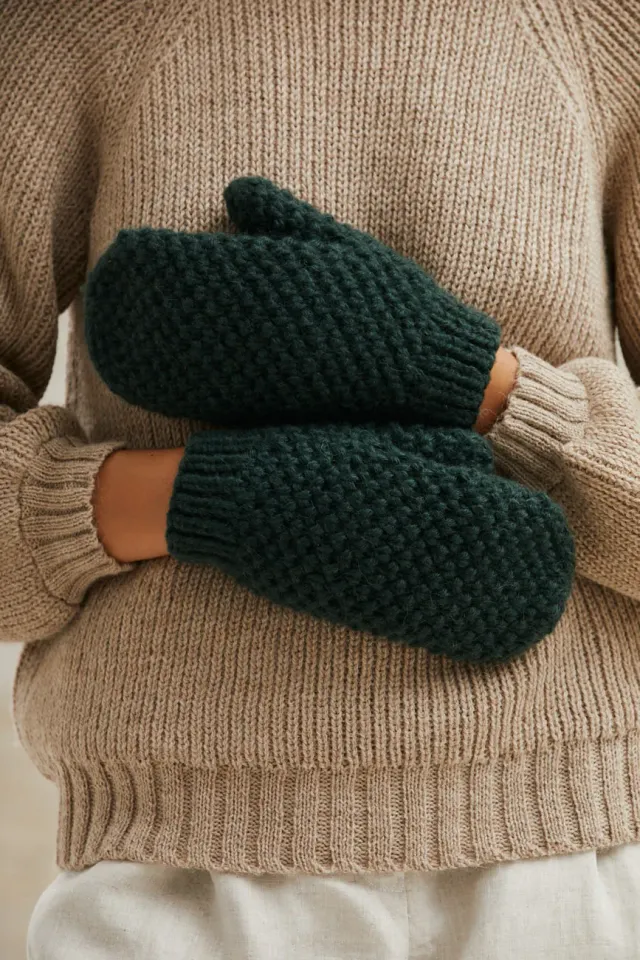 Jyoti - Fair Works Casma muffole lana alpaca verdi