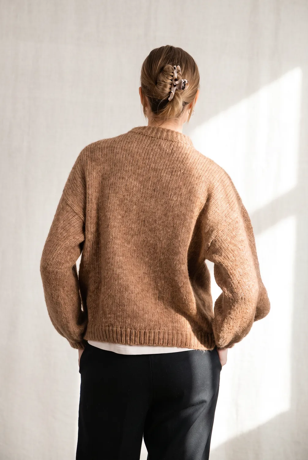 Jyoti Lupuna maglione baby alpaca cammello oversize
