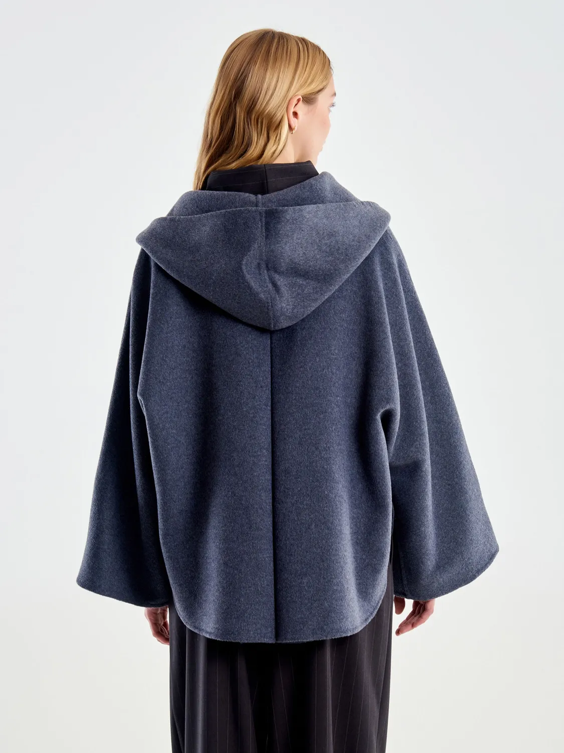 Vicolo Cappotto Corto con Stola cappotto grigio mezza lana