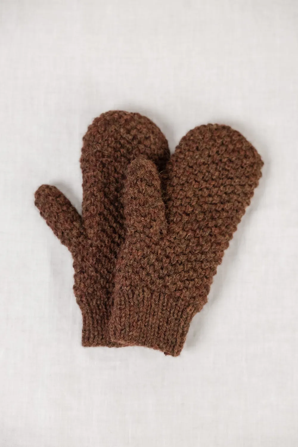 Jyoti Casma muffole baby alpaca cioccolato fodera