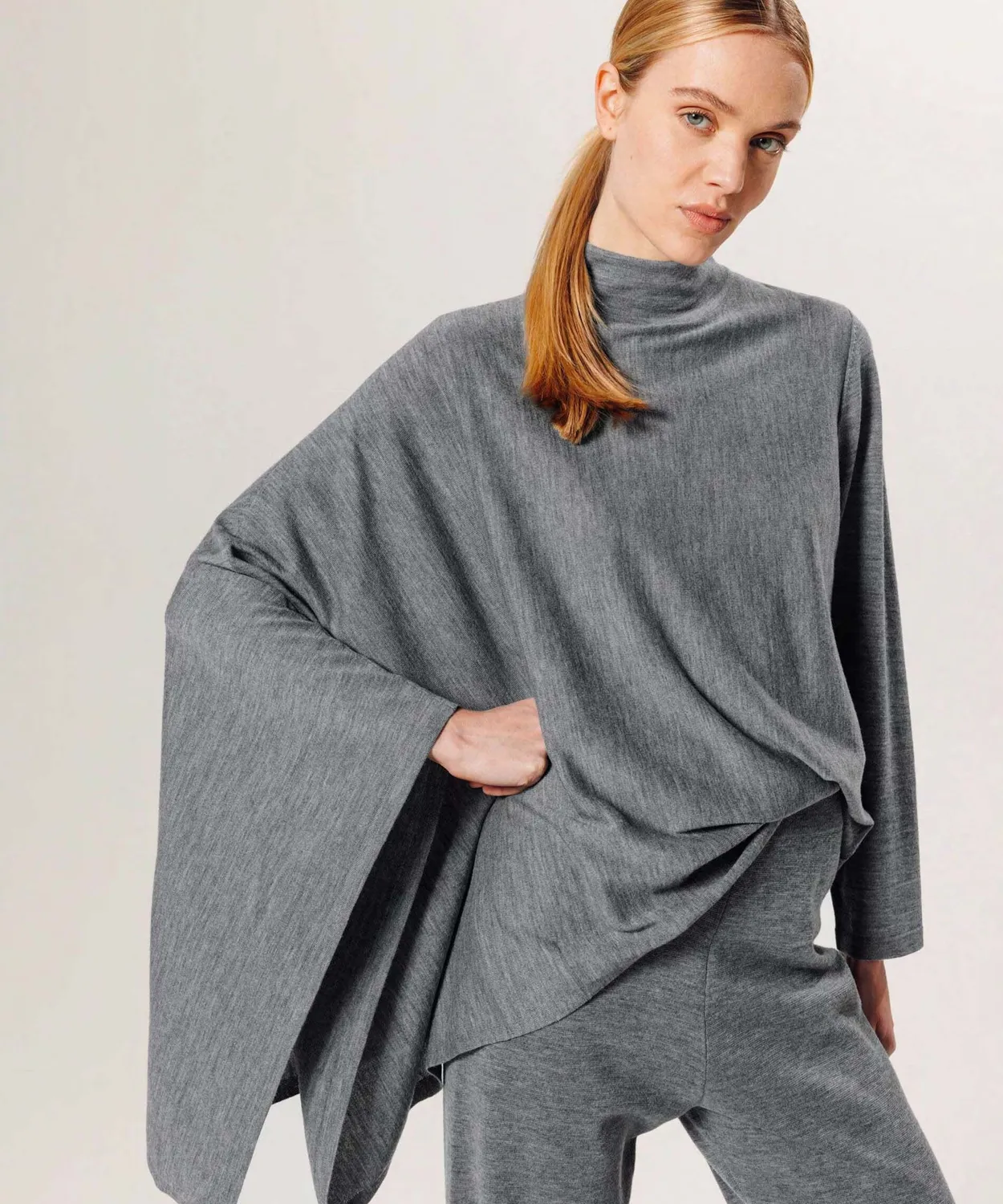 Rodier Poncho asimmetrico lana merino poncho grigio S/M