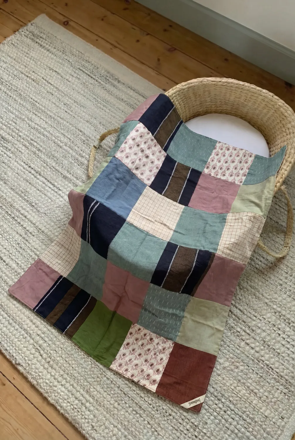 Jyoti Kambal coperta patchwork neonato colorata