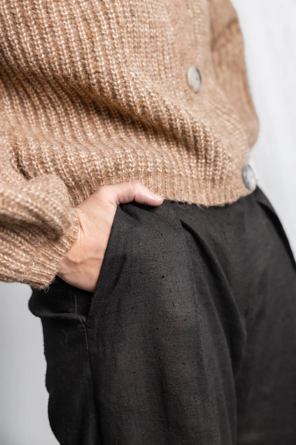 Jyoti Betana cardigan baby alpaca cammello maglia grossa oversize