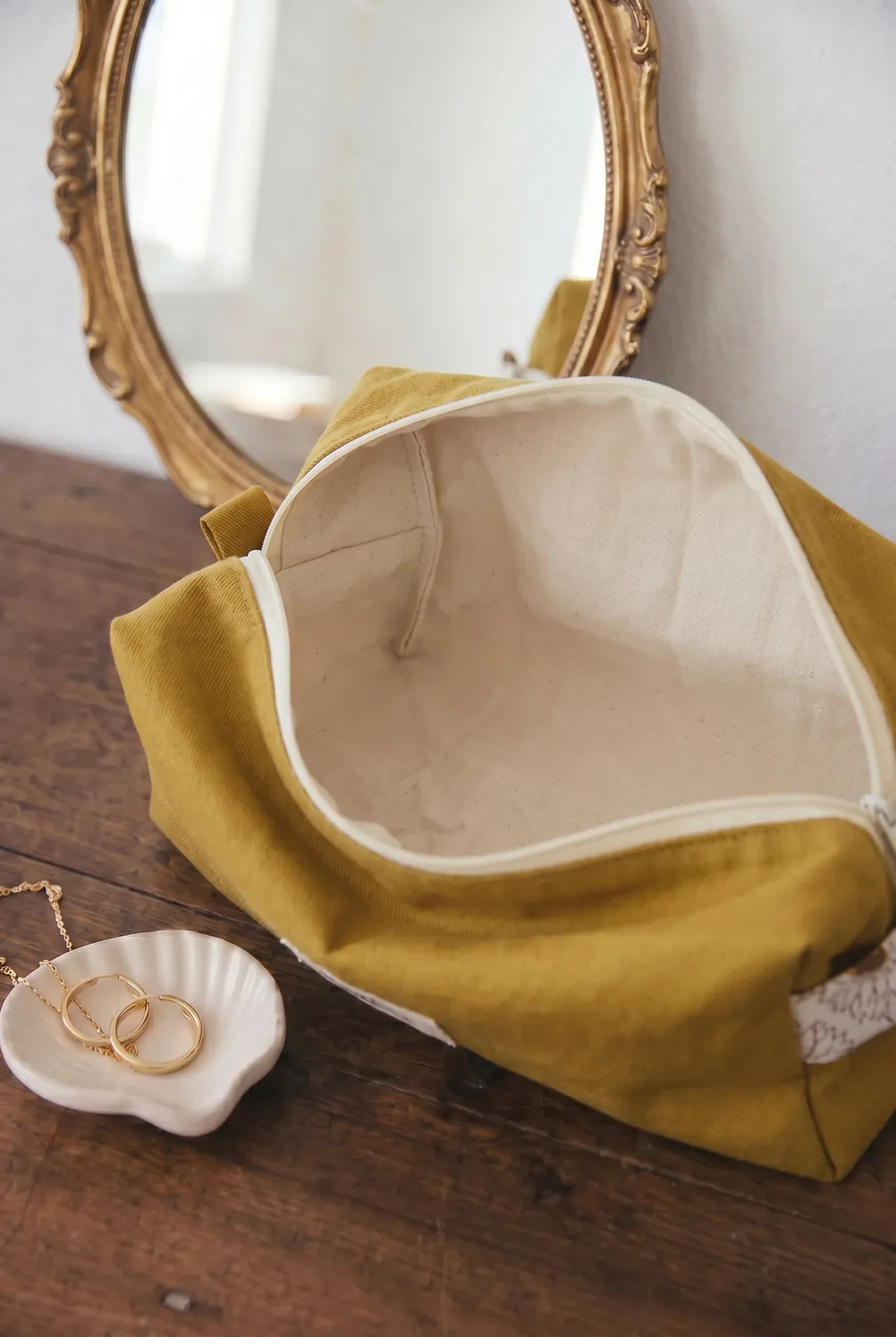 Jyoti Phavvaara beauty case cotone giallo senape