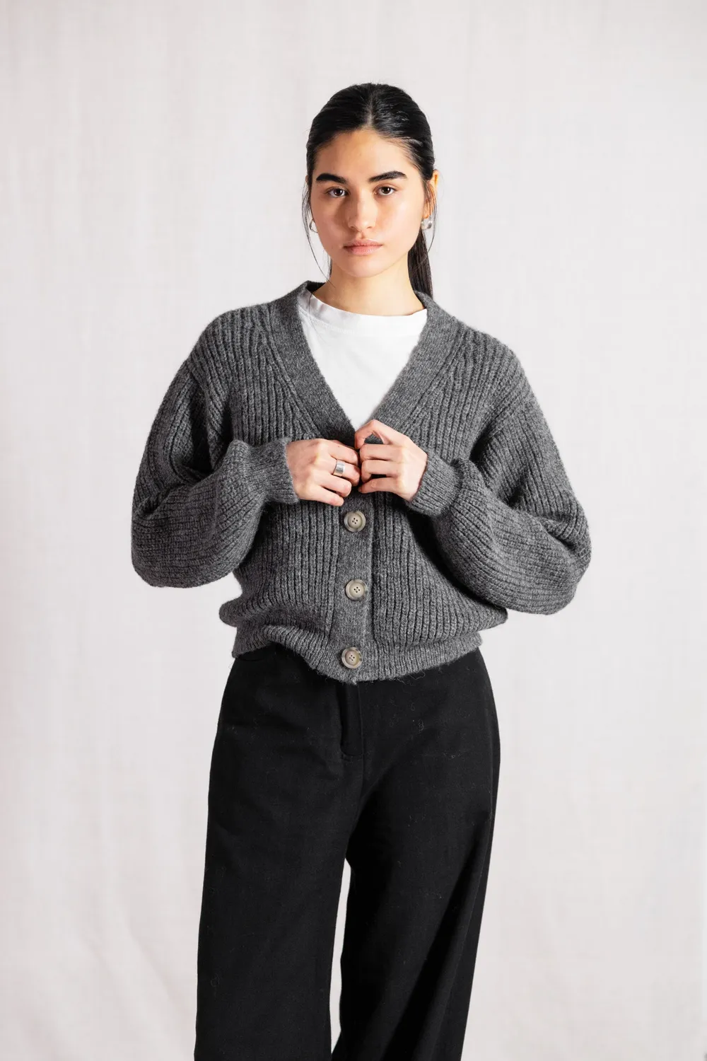Jyoti Fair Works Aipena cardigan donna grigio scuro alpaca