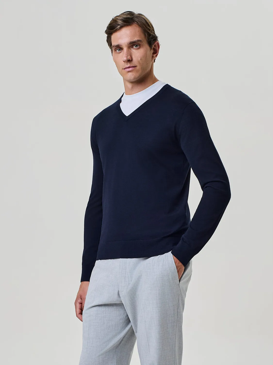 Paul Taylor maglia scollo V misto seta blu manica lunga