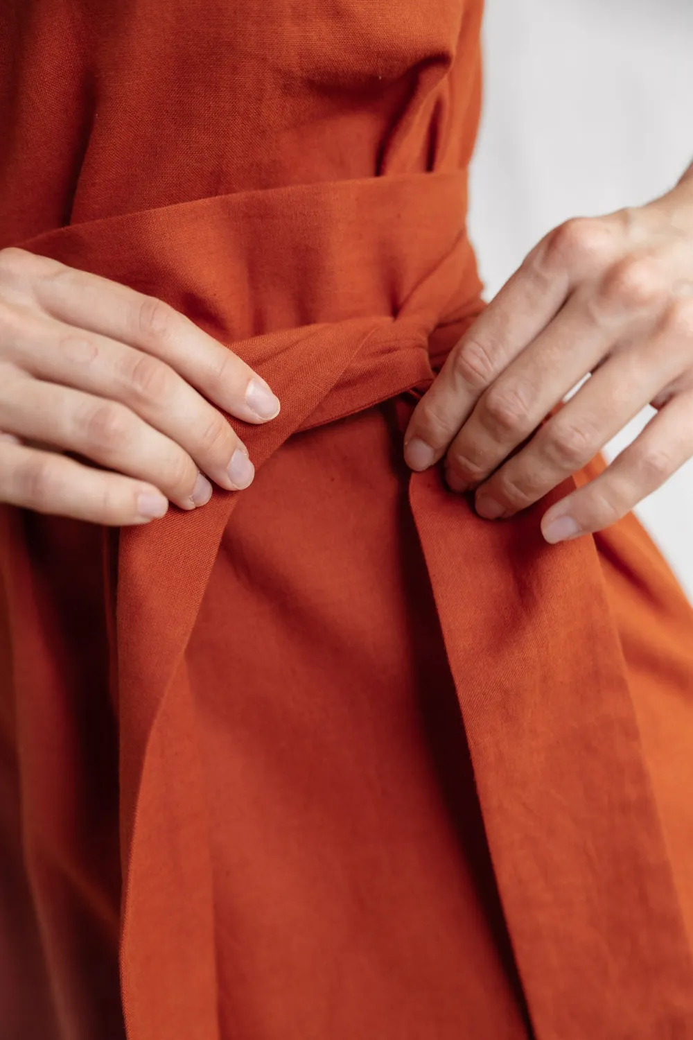 Jyoti Agnila abito midi cotone terracotta