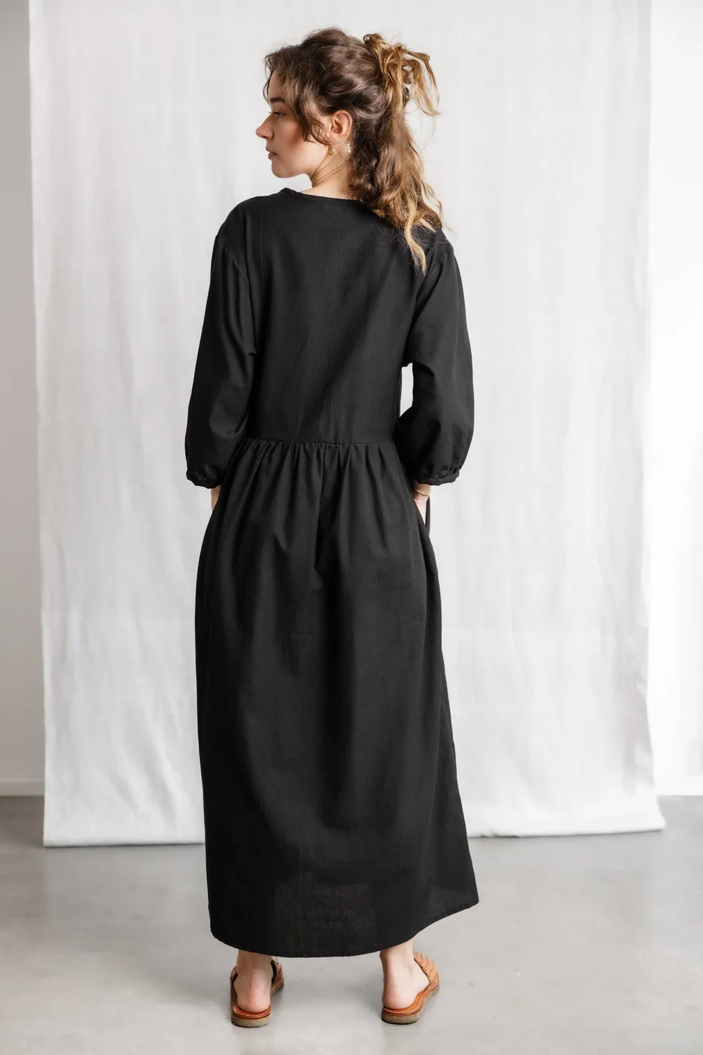Jyoti Fair Works Paudali vestito nero in cotone