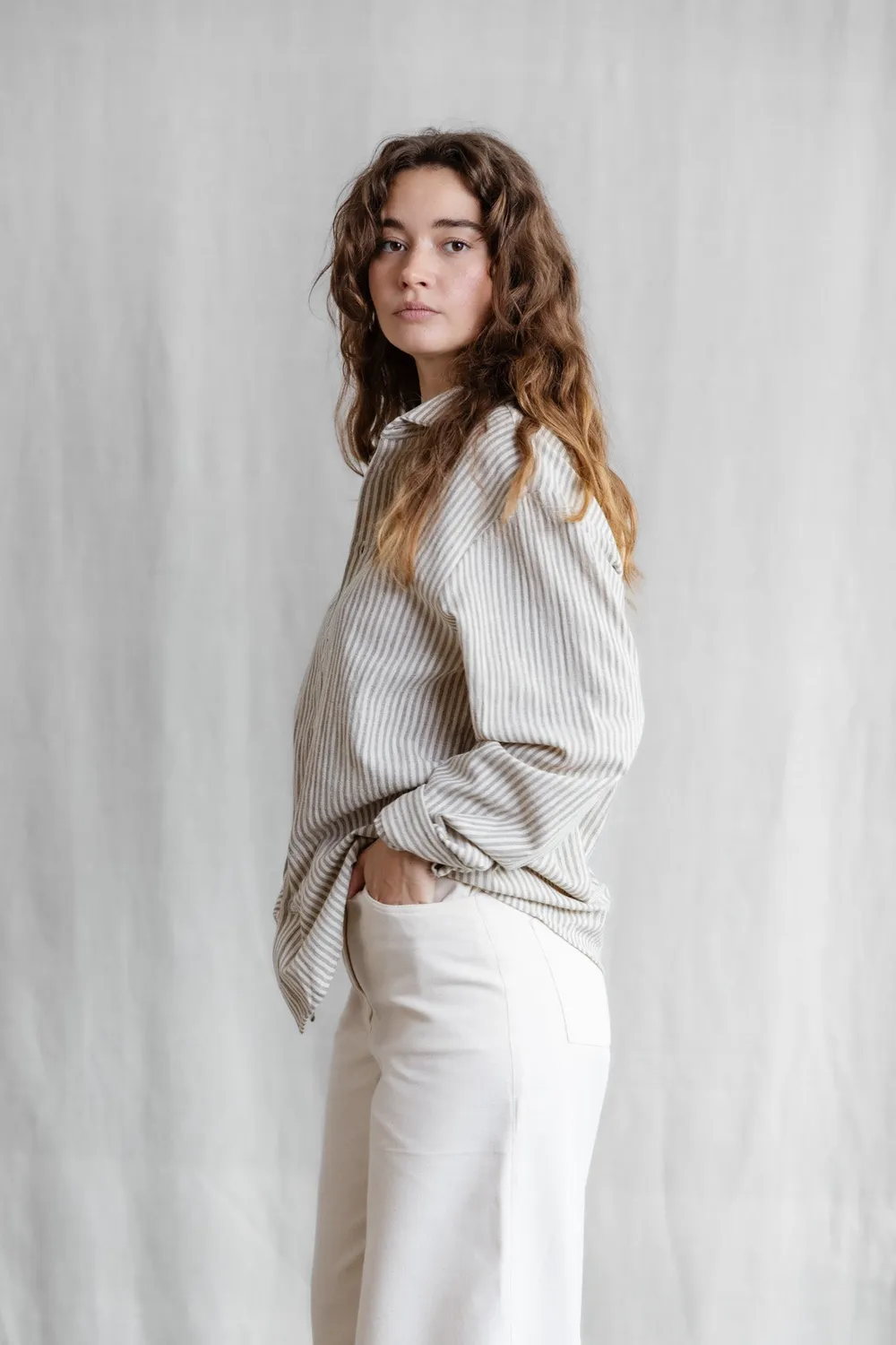 Jyoti Fair Works Himat camicia cotone grigia oversize
