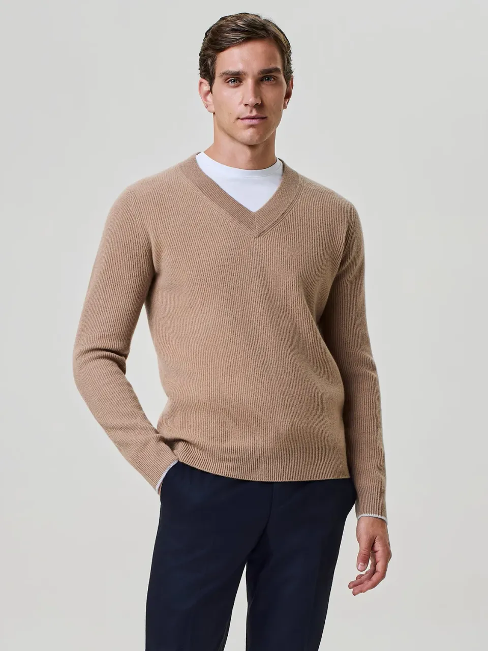 Paul Taylor maglia costa inglese cammello cashmere scollo V