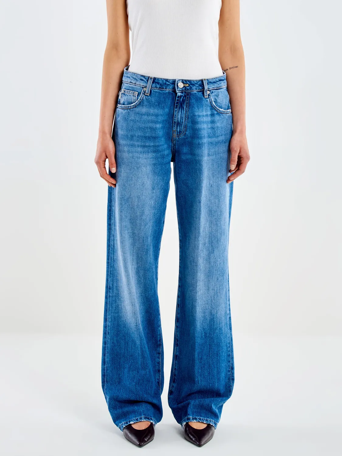 Vicolo Icon Alex jeans blu relaxed in denim con rotture