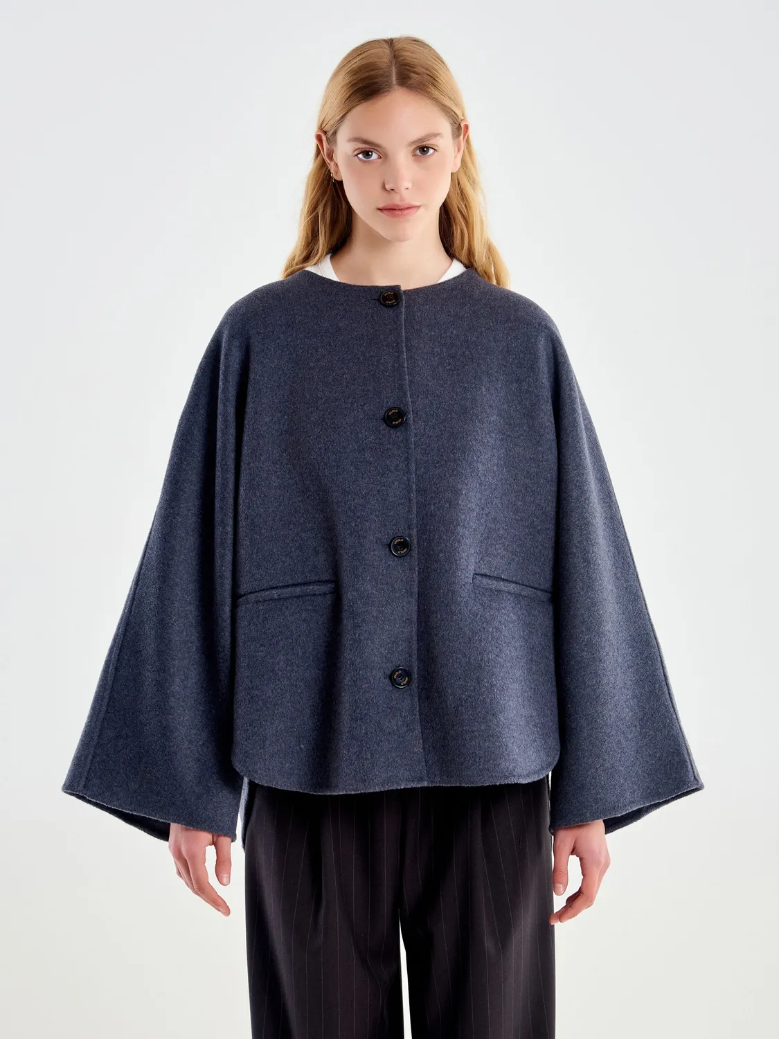 Vicolo Cappotto Corto con Stola cappotto grigio mezza lana