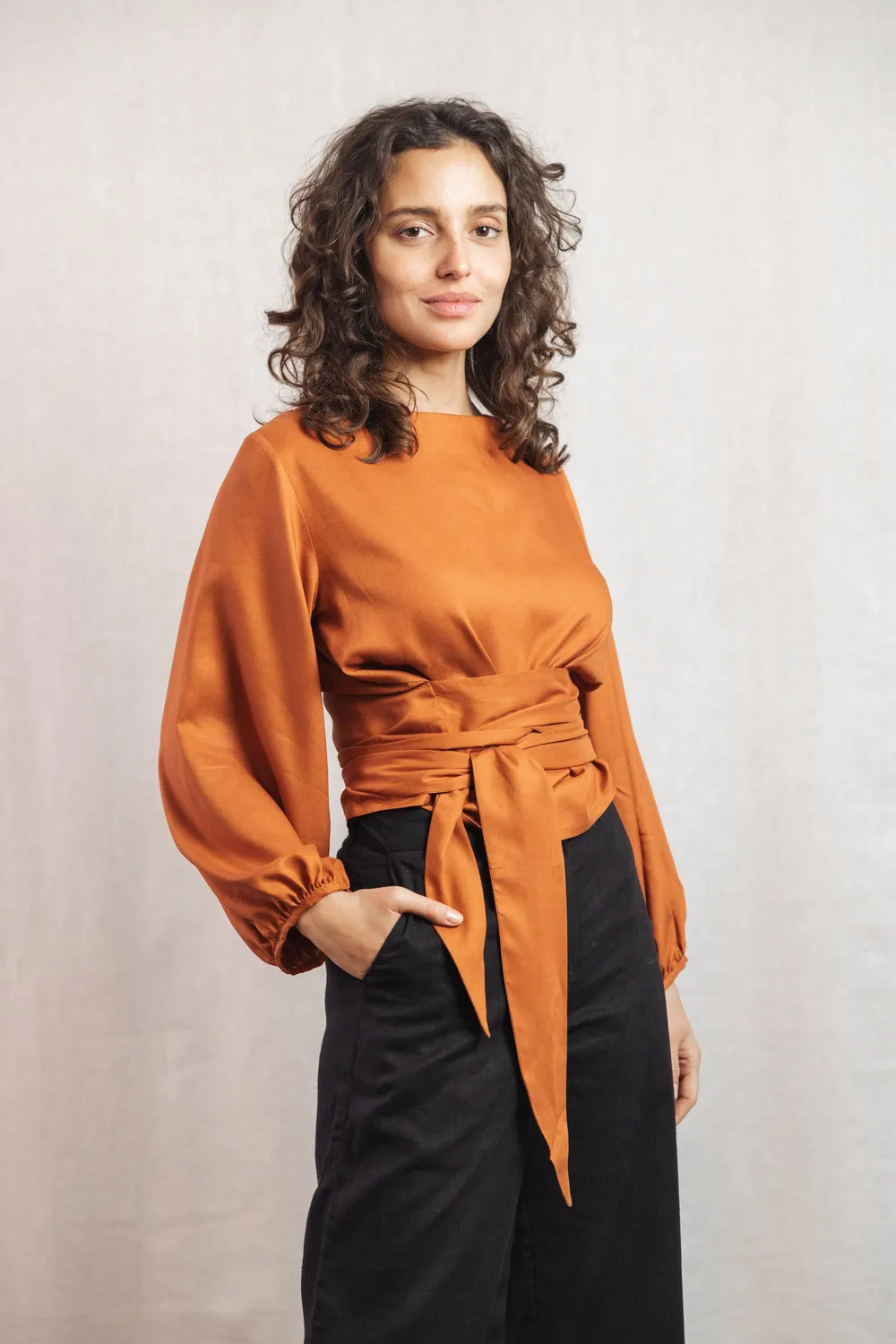 Jyoti Fair Works Prasoon blusa ruggine in viscosa