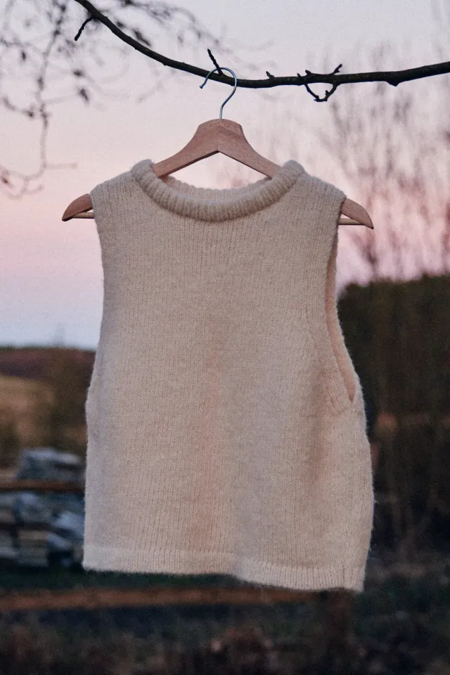 Jyoti Piura gilet baby alpaca e cotone bianco