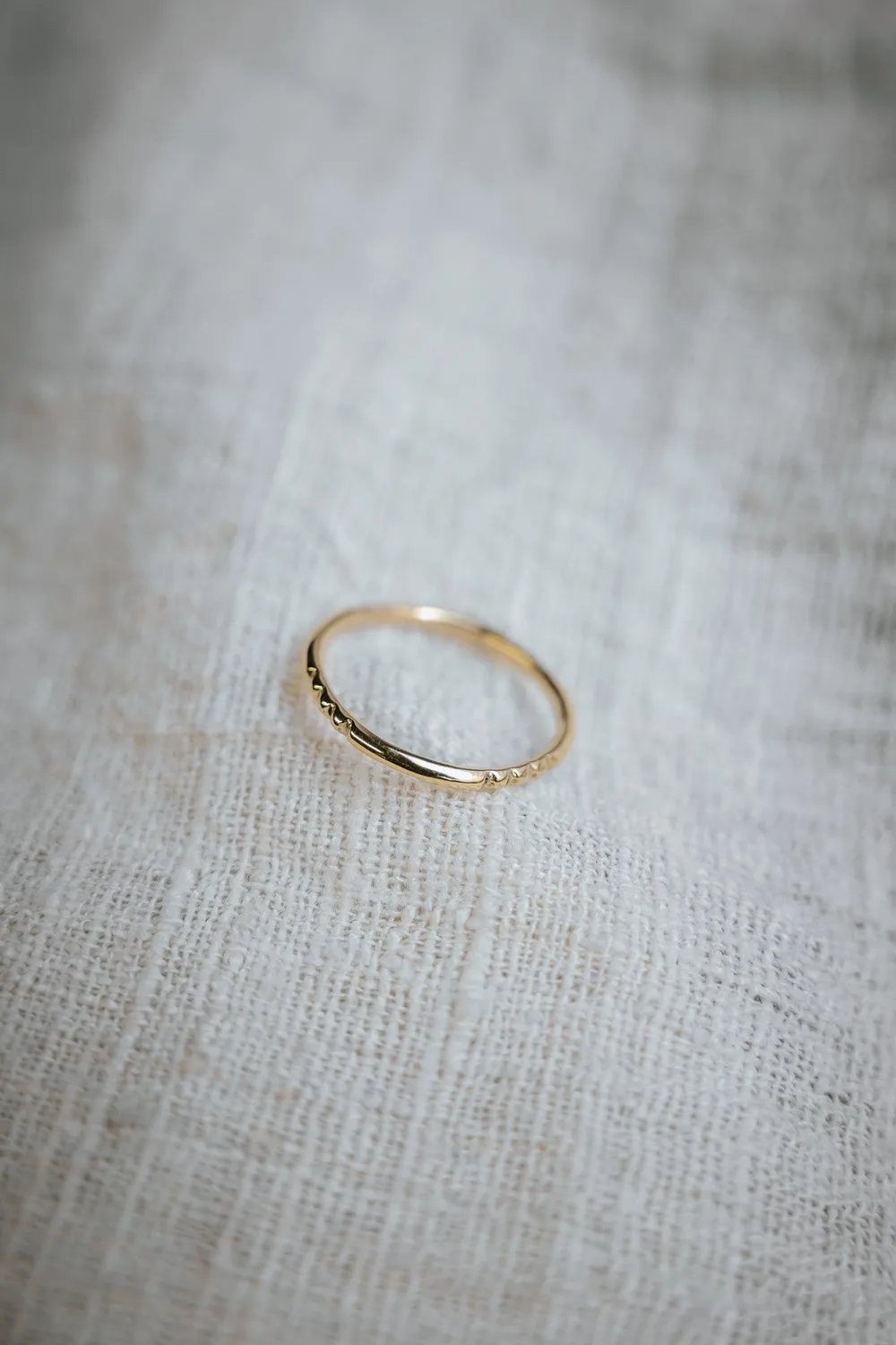 Jyoti Skor anello ottone scanalato