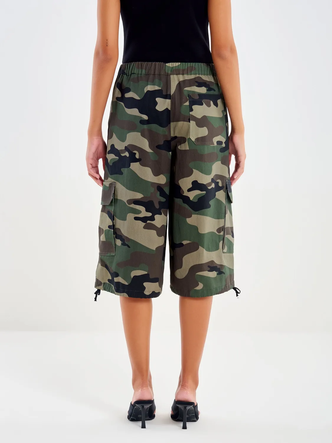 Vicolo Camouflage bermuda militare verde