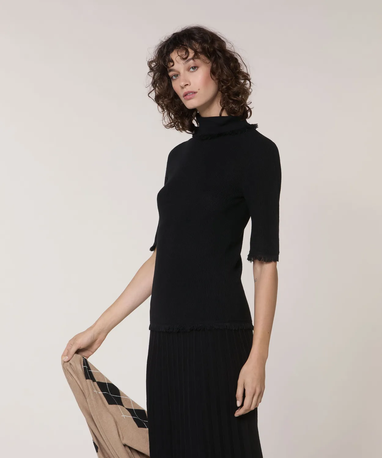 Rodier maglione dolcevita nero maniche corte