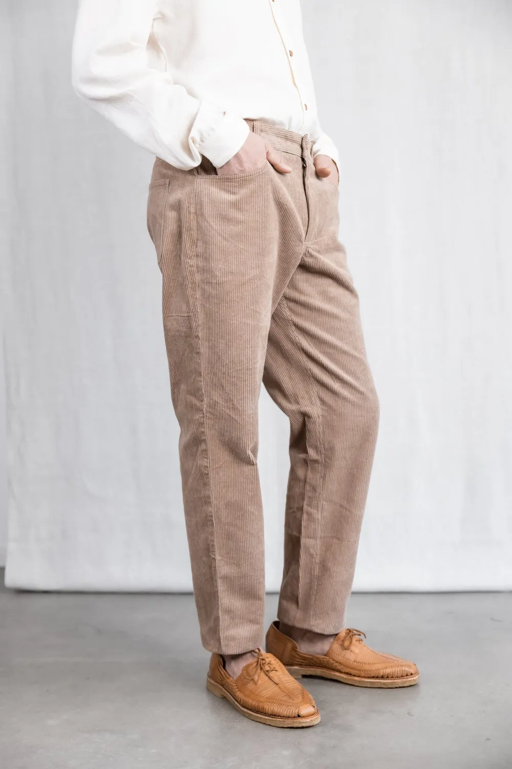 Jyoti Fair Works Prakrit pantaloni uomo cappuccino velluto