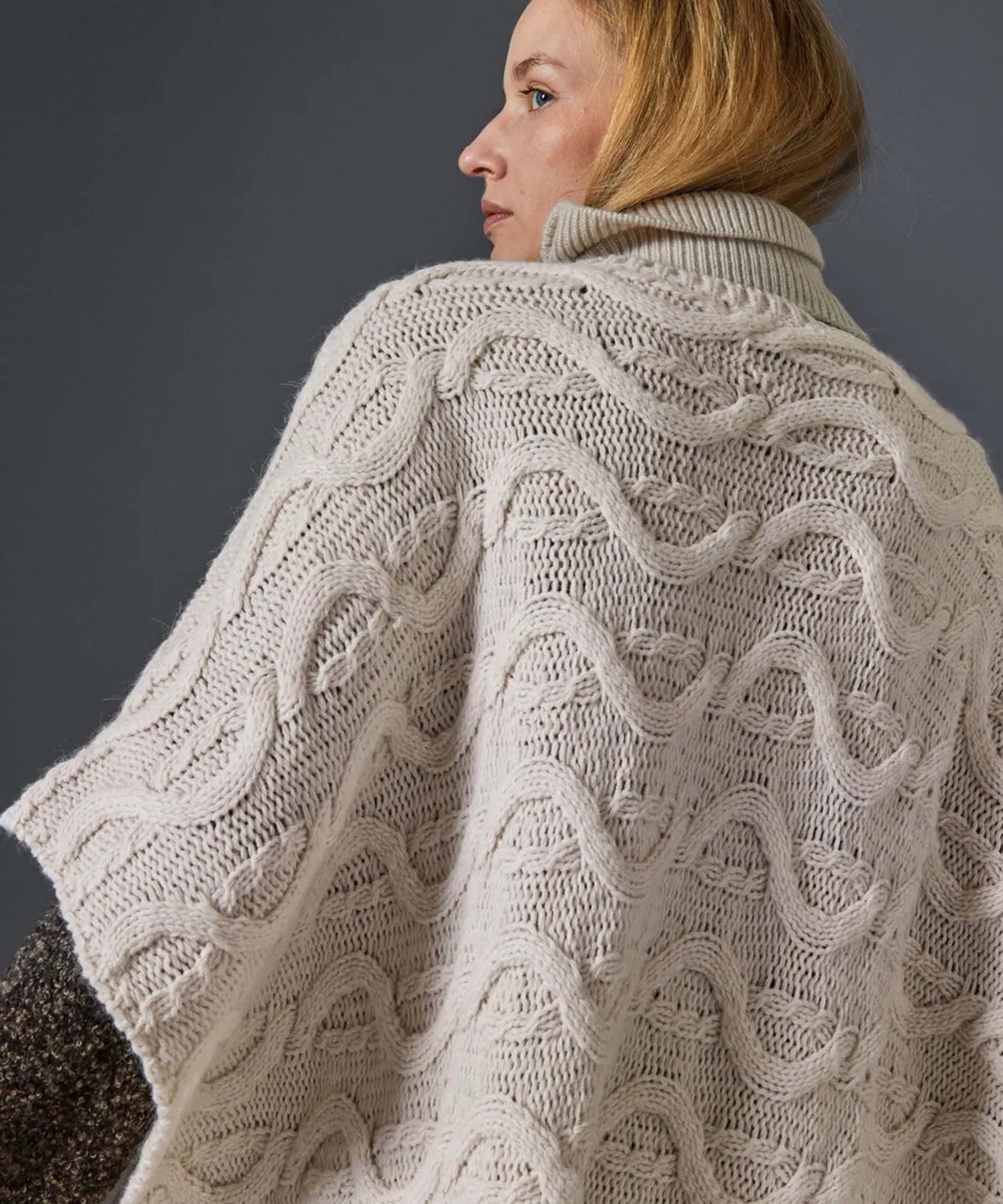 Rodier Poncho maglia ritorta Ecru scollo V
