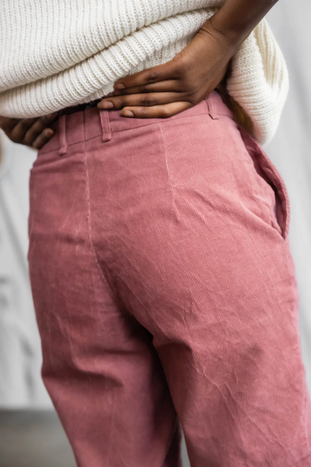 Jyoti Suhrut pantaloni velluto rosa antico