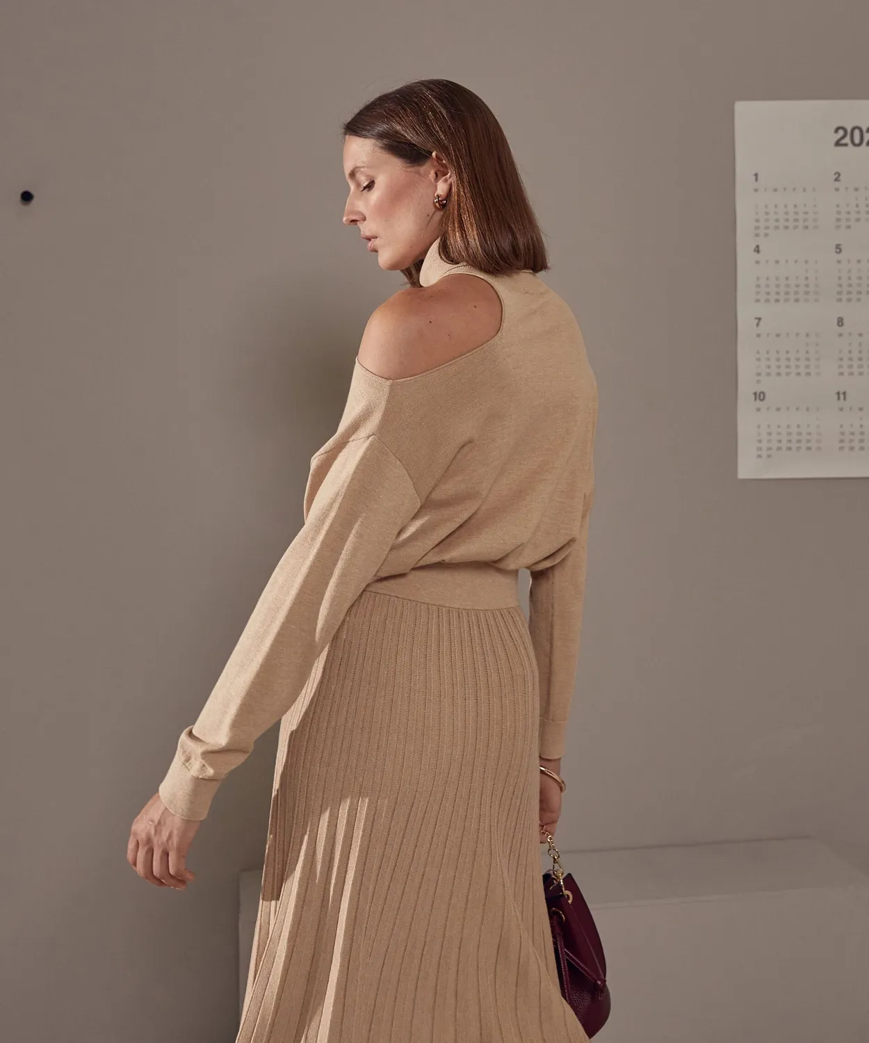Rodier Maglione dolcevita spalla aperta marrone moka maglia fine