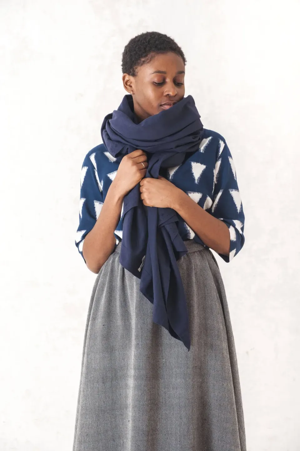 Jyoti Fair Works Sanavi Night Blue sciarpa cotone blu