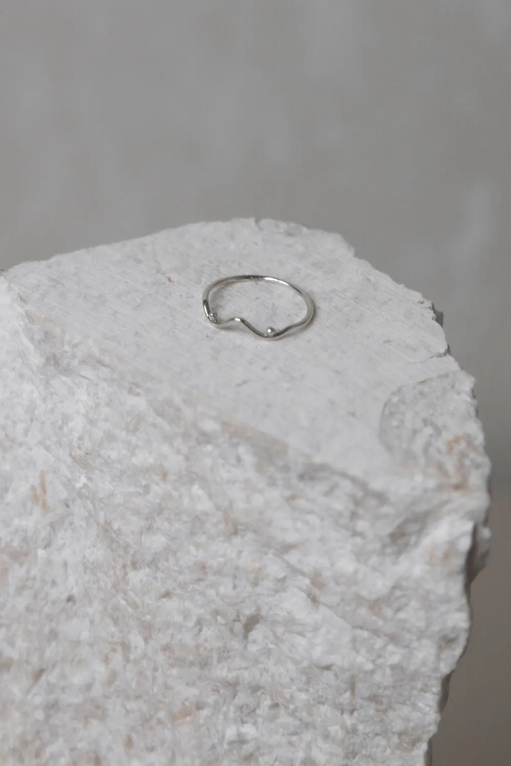 Jyoti Stan Silver anello argento seno misura 52