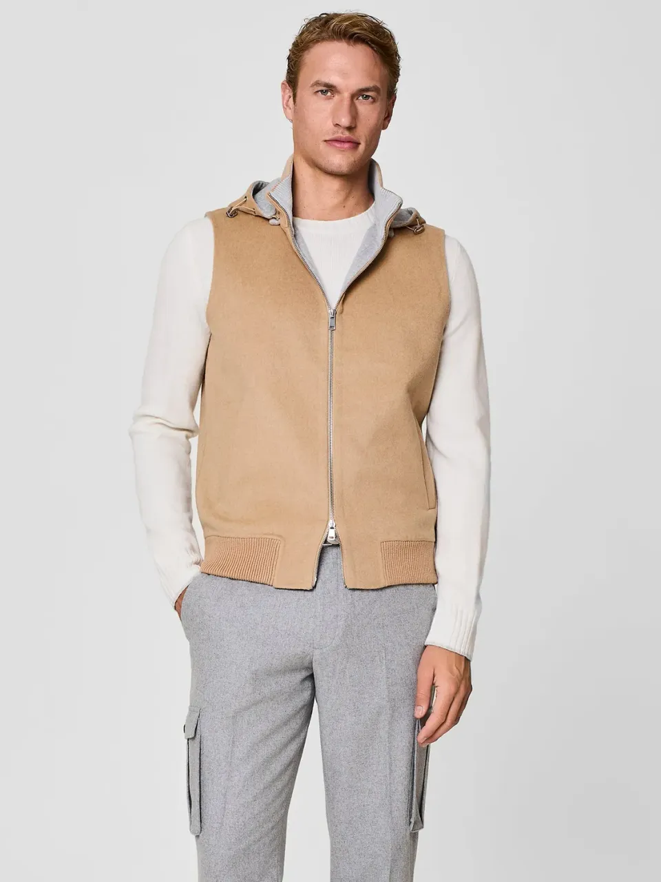 Paul Taylor smanicato cappuccio cammello uomo