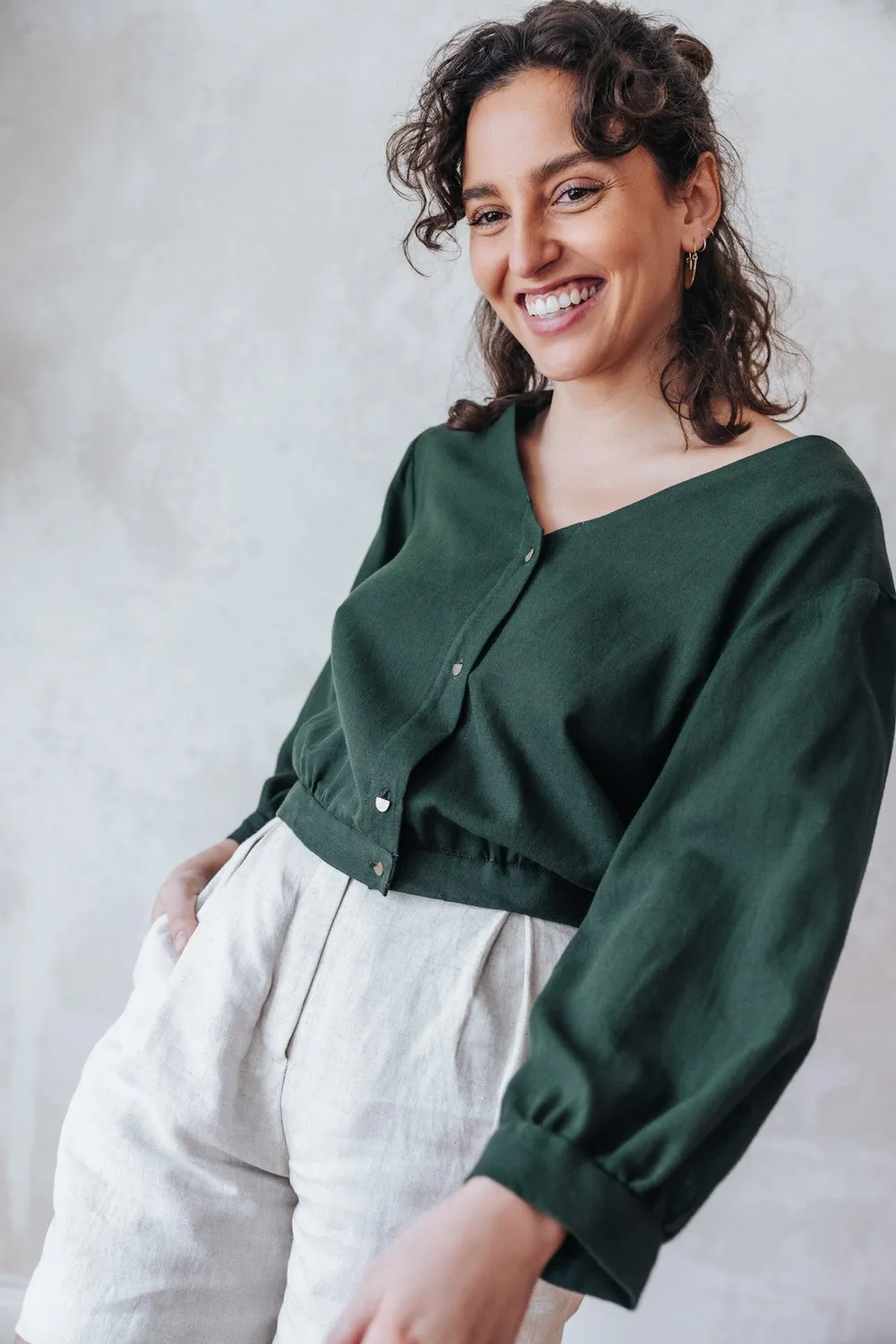 Jyoti Sahay Olive blusa crop cotone maniche palloncino