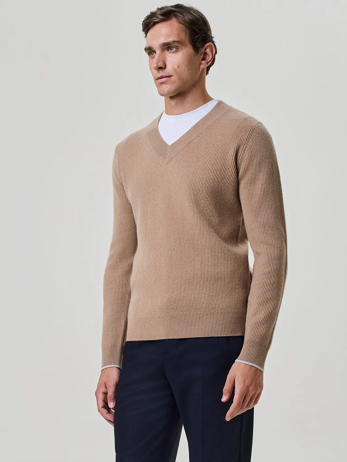 Paul Taylor maglia costa inglese cammello cashmere scollo V