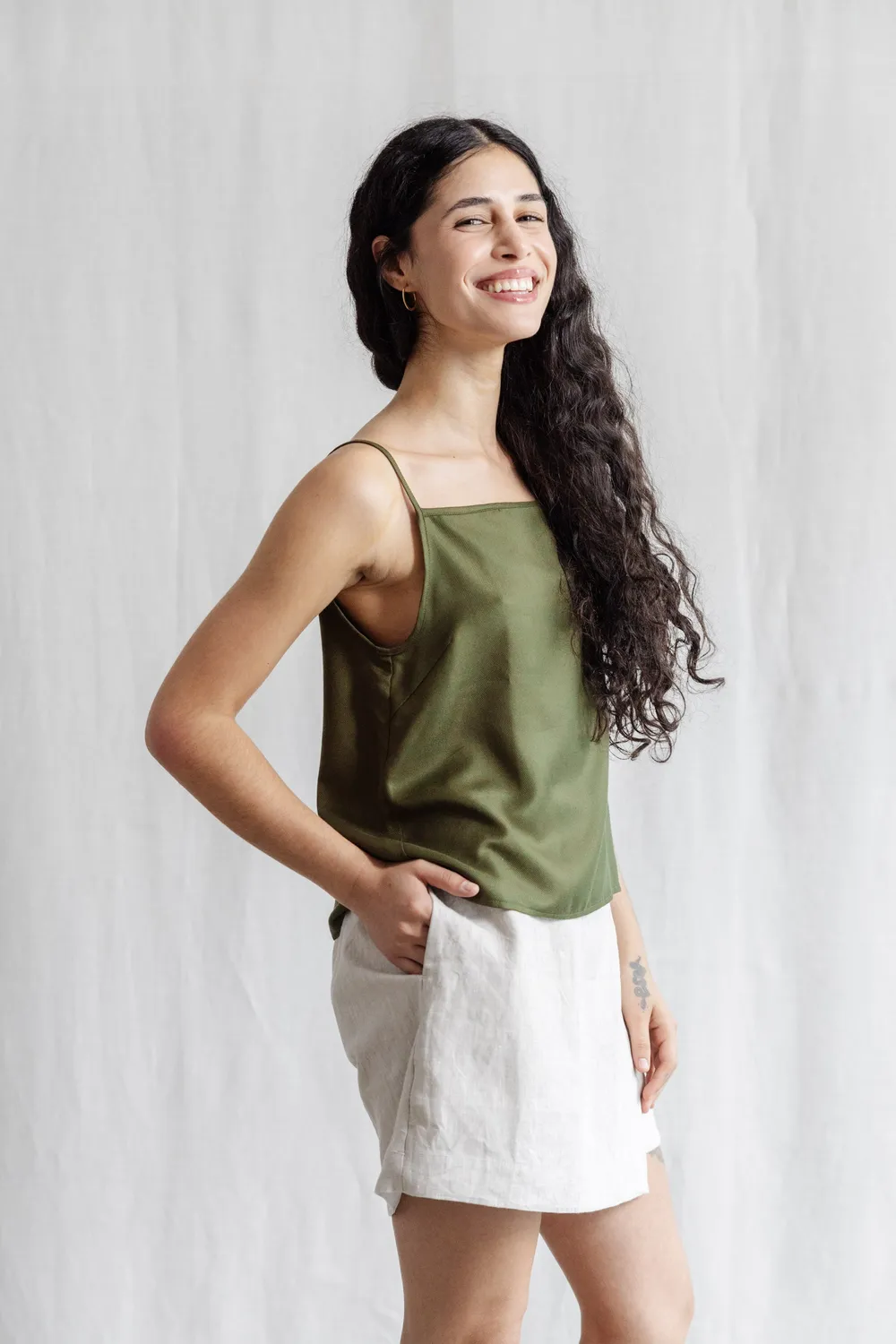 Jyoti Fair Works Lilea canotta modal kaki leggera estate