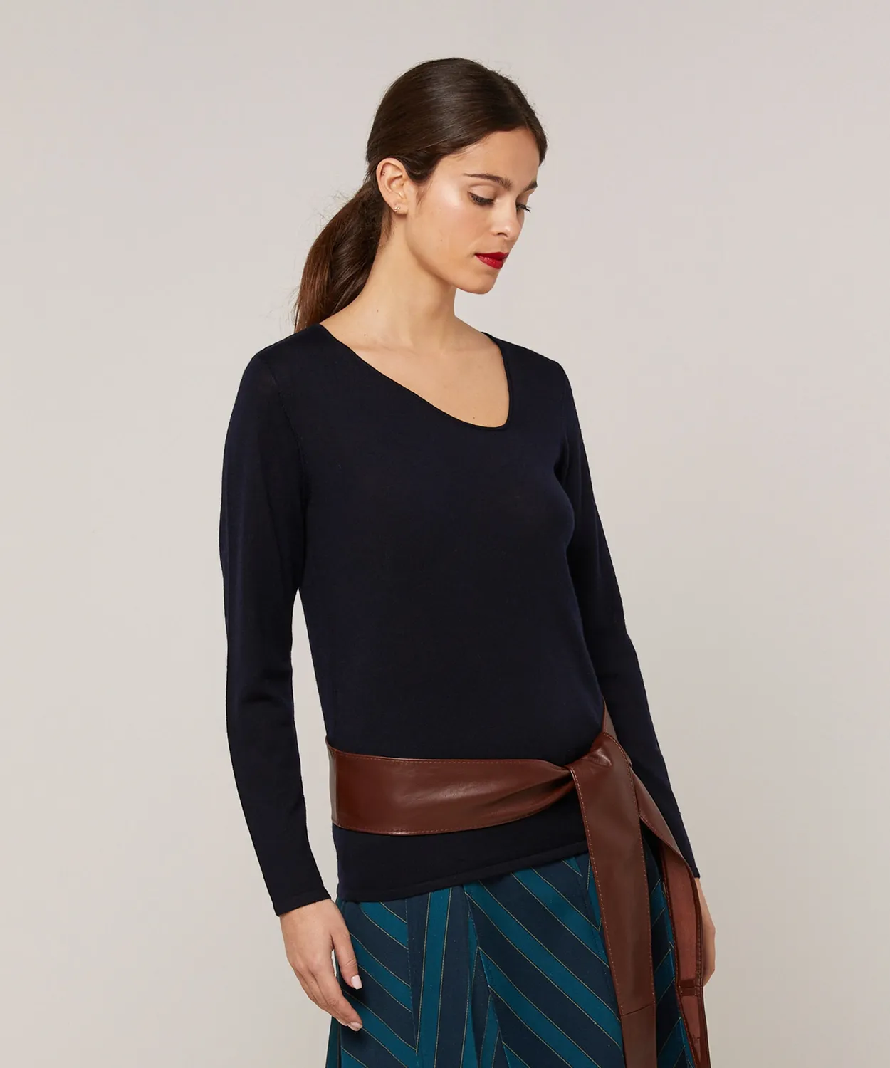 Rodier Maglia scollo asimmetrico merino blu navy