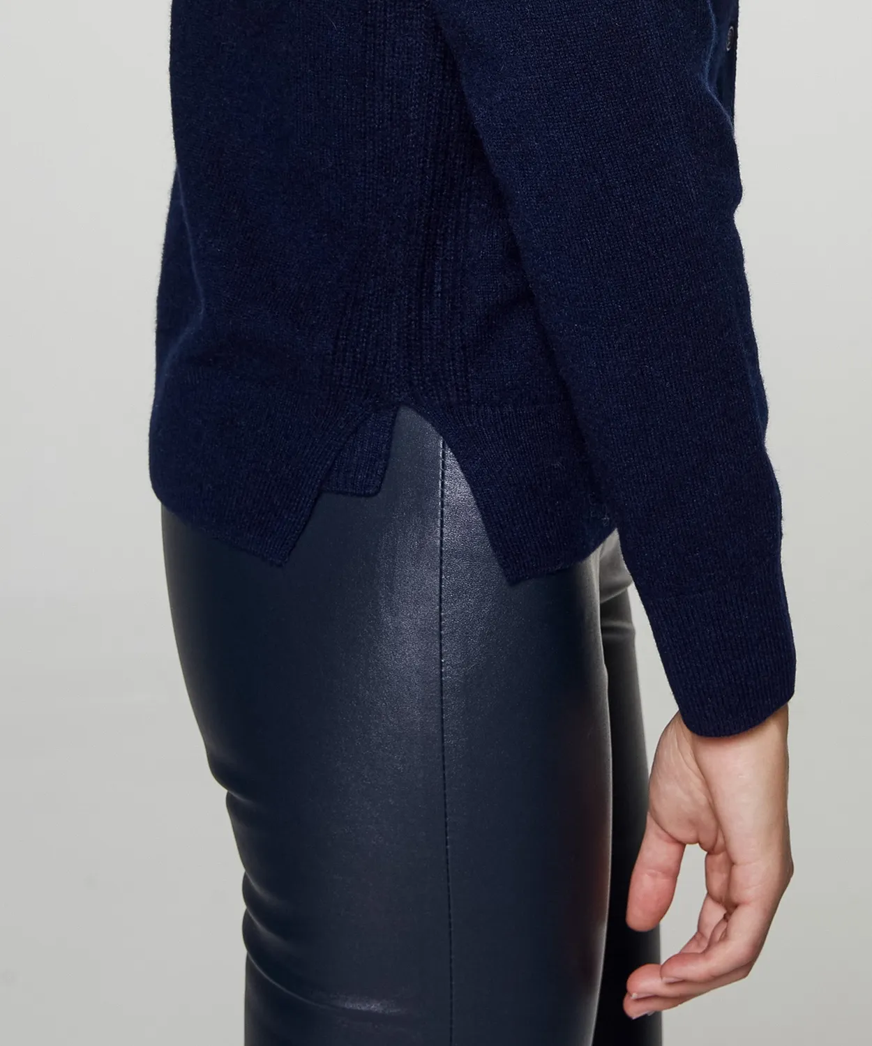 Rodier Cardigan in Cashmere Blu Marino Girocollo