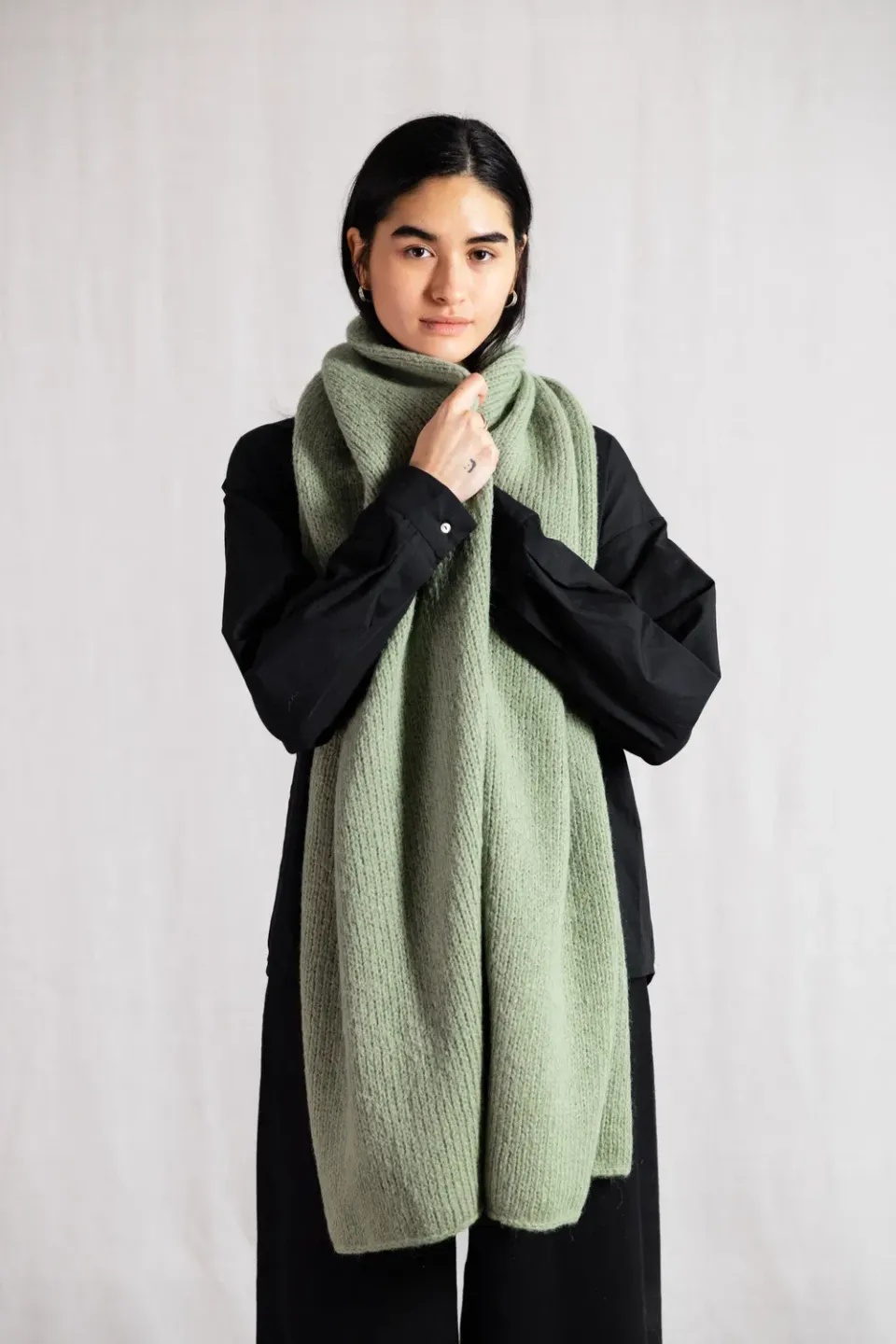 Jyoti Tapabocas Mint sciarpa baby alpaca menta