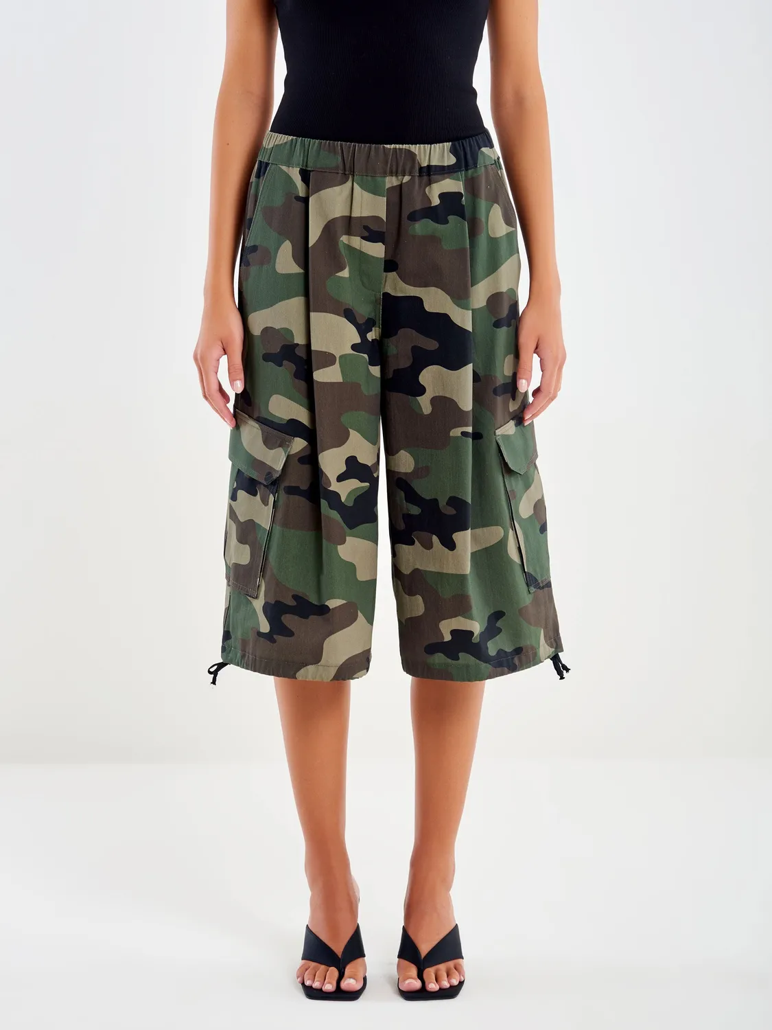 Vicolo Camouflage bermuda militare verde