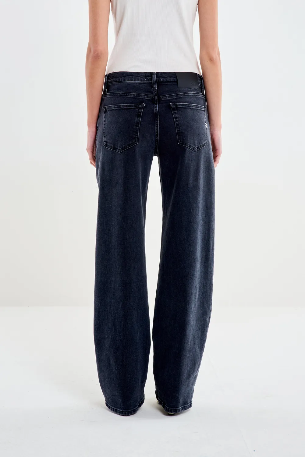 Vicolo Nina jeans straight nero vita media elastico